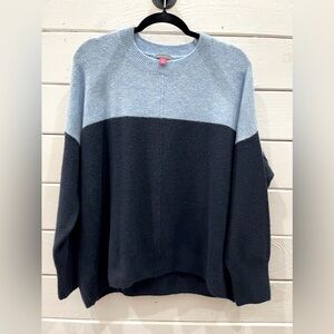 Women’s two toned sweater size XL